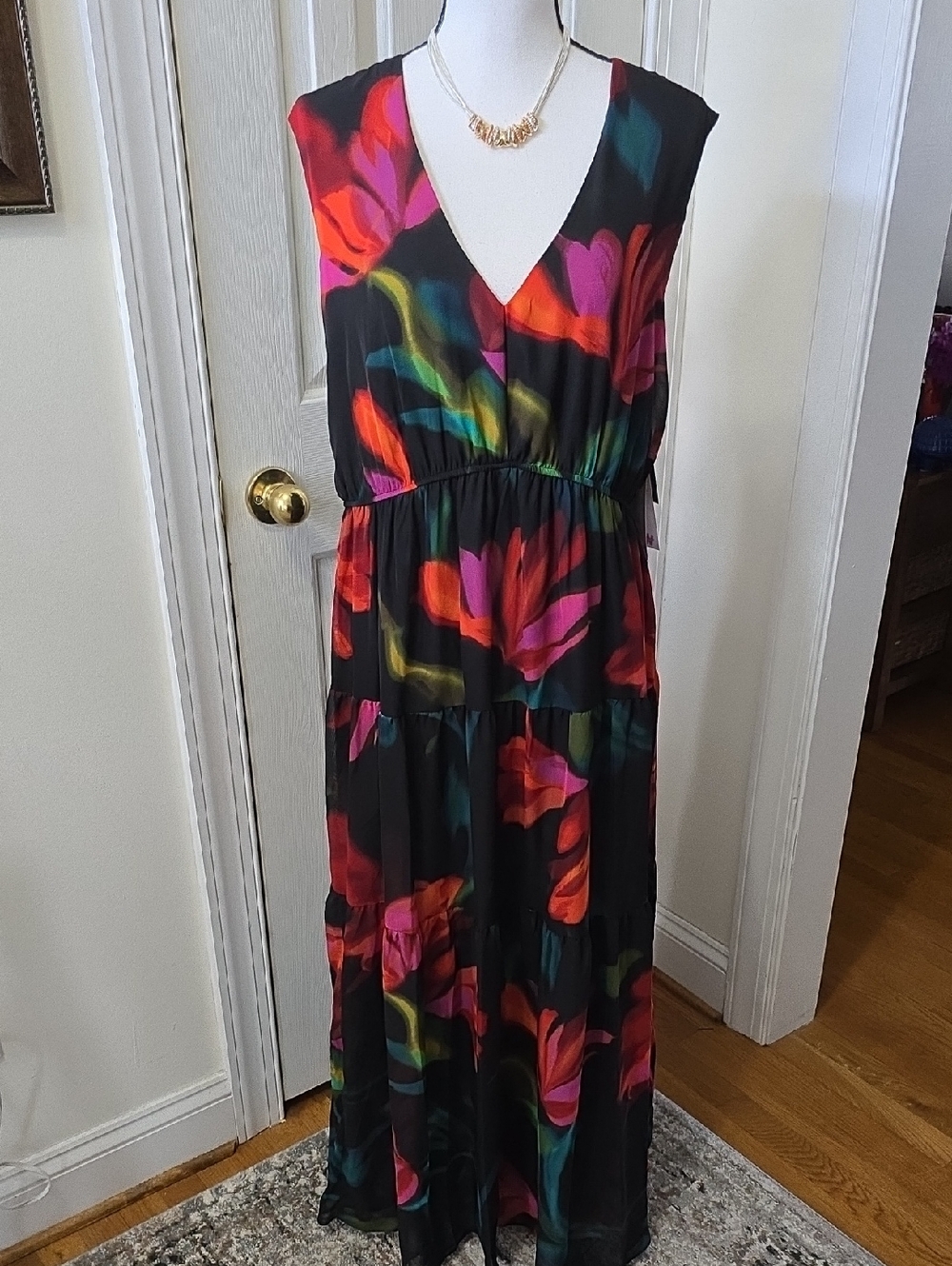 ROBBIE BEE BRAND WOMEN'S PLUS SIZE LONG BLACK & RED FLORAL DRESS SIZE 18W